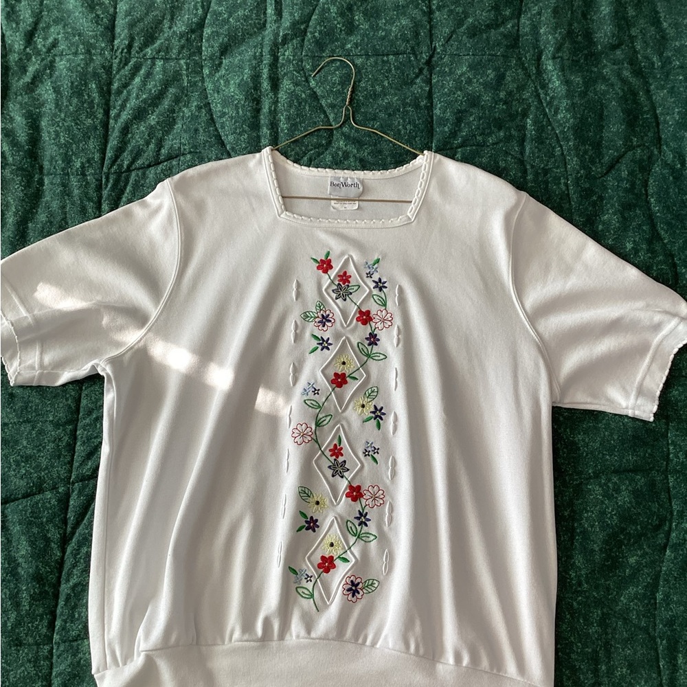 White top with design